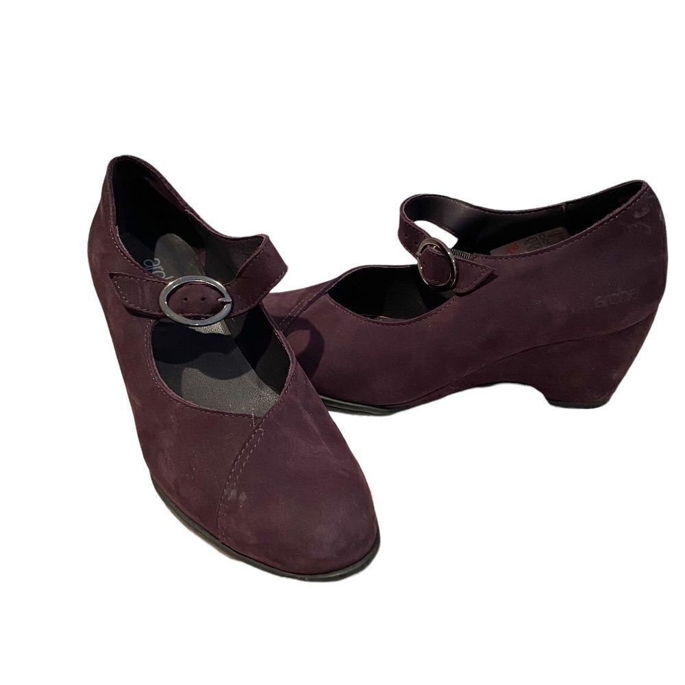 Arche Vintage Eggplant (Purple) Suede Buckle Shoe Size 38 New 0268